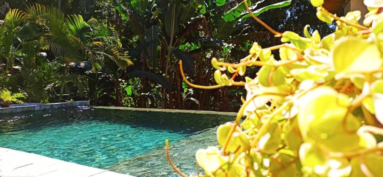 Haleiwa Chales E Suites - A Guest House Do Prumirim 우바투바 외부 사진